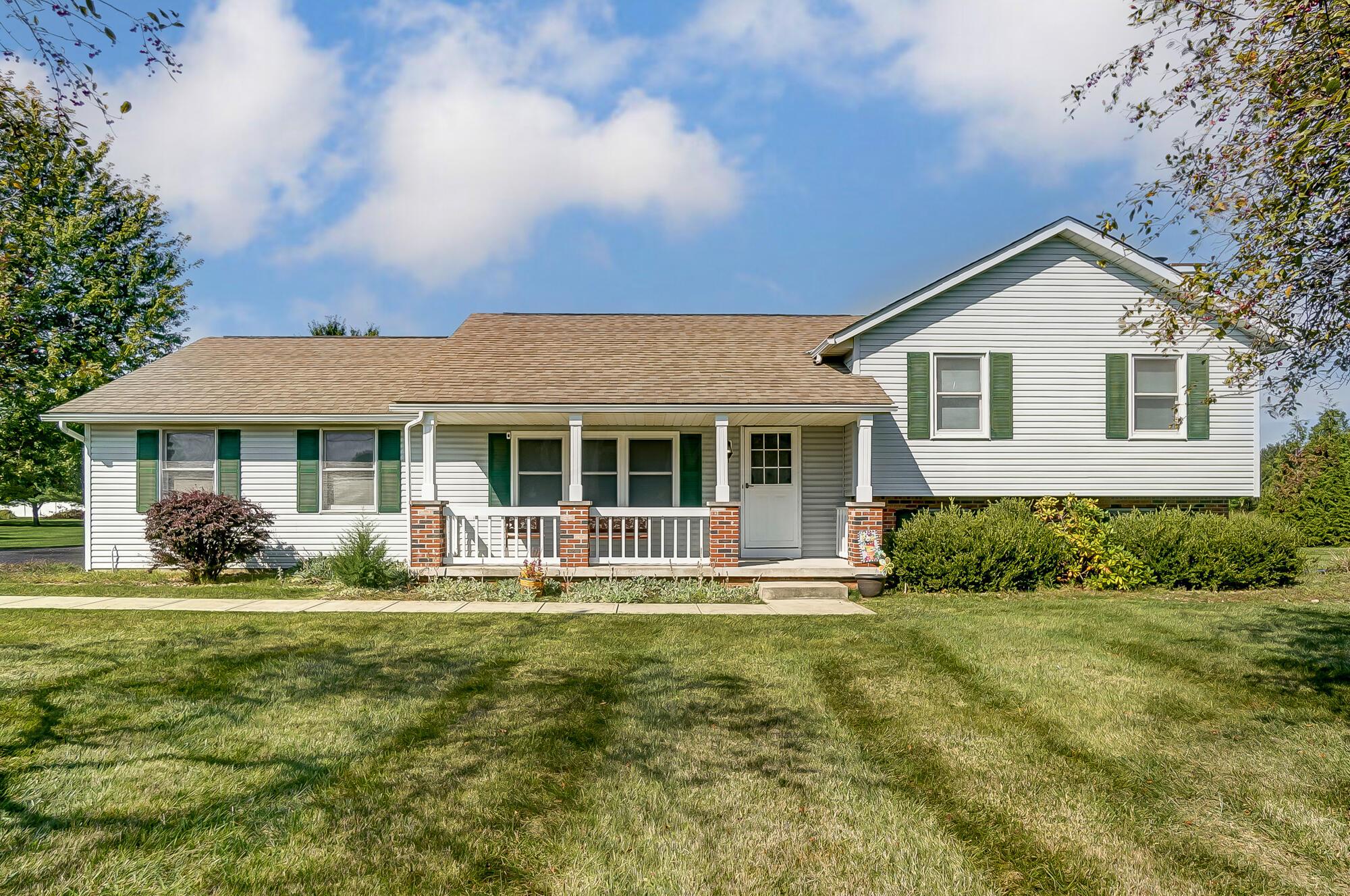 5644 Outville Road Southwest Pataskala, OH 43062 - Photo 2 of 48 005