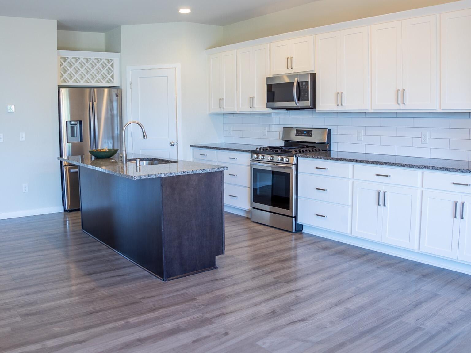 8-Kitchen