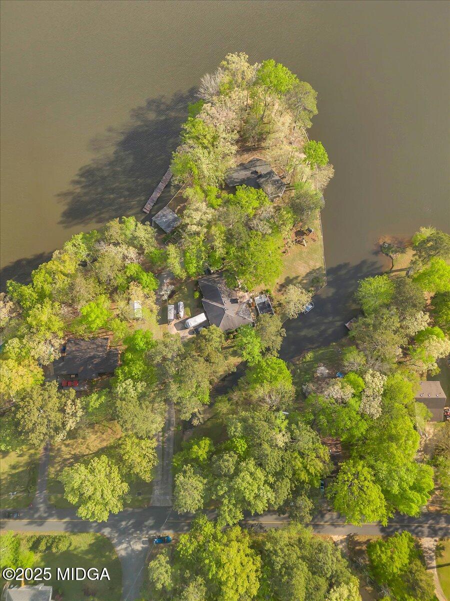 900 South Plantation Parkway Macon, GA 31220 - Photo 17 of 61 a view of a bunch of flowers in a garden