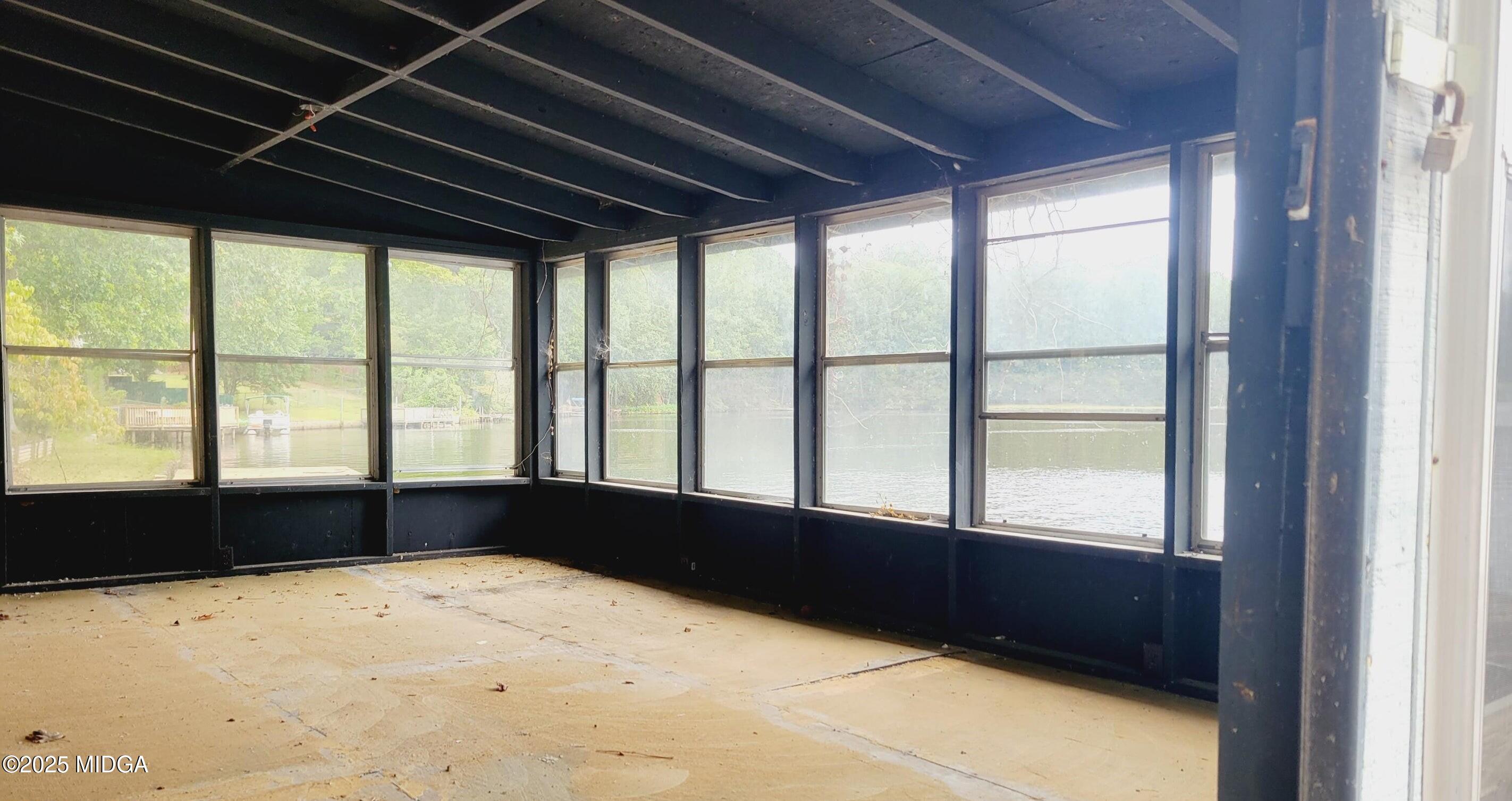 900 South Plantation Parkway Macon, GA 31220 - Photo 61 of 61 a view of an empty room with a window