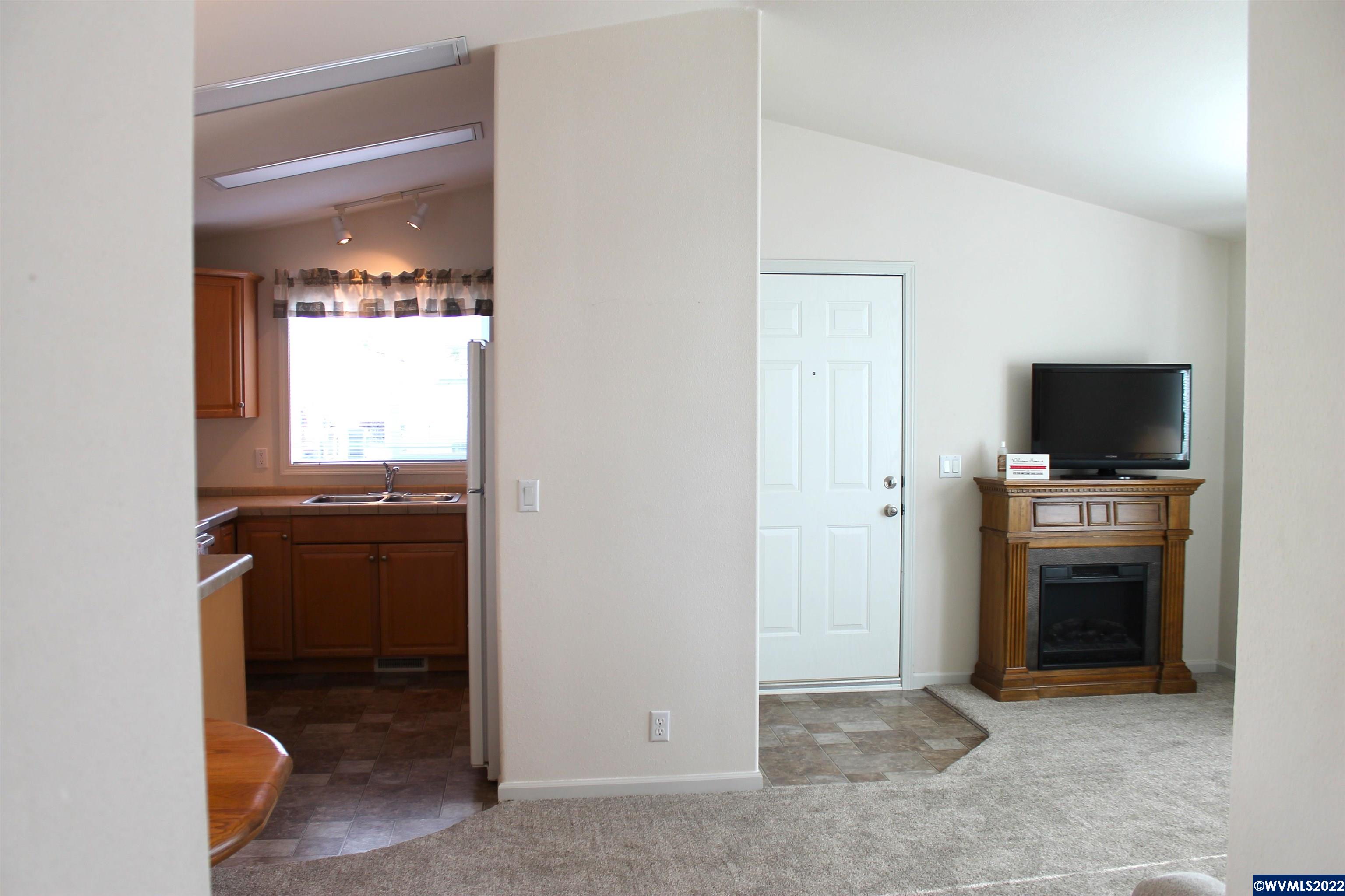 4940 Sunnyside Road Southeast, Unit E4 Salem, OR 97302 - Photo 16 of 22