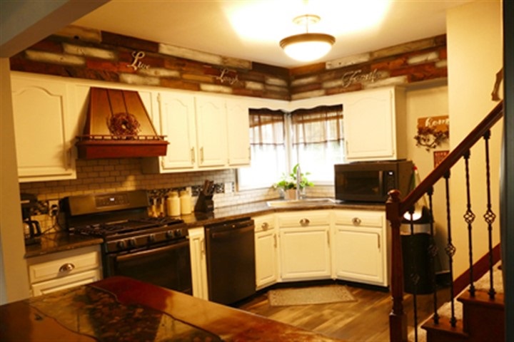 1080 East Frances Road Mount Morris, MI 48458 - Photo 2 of 24