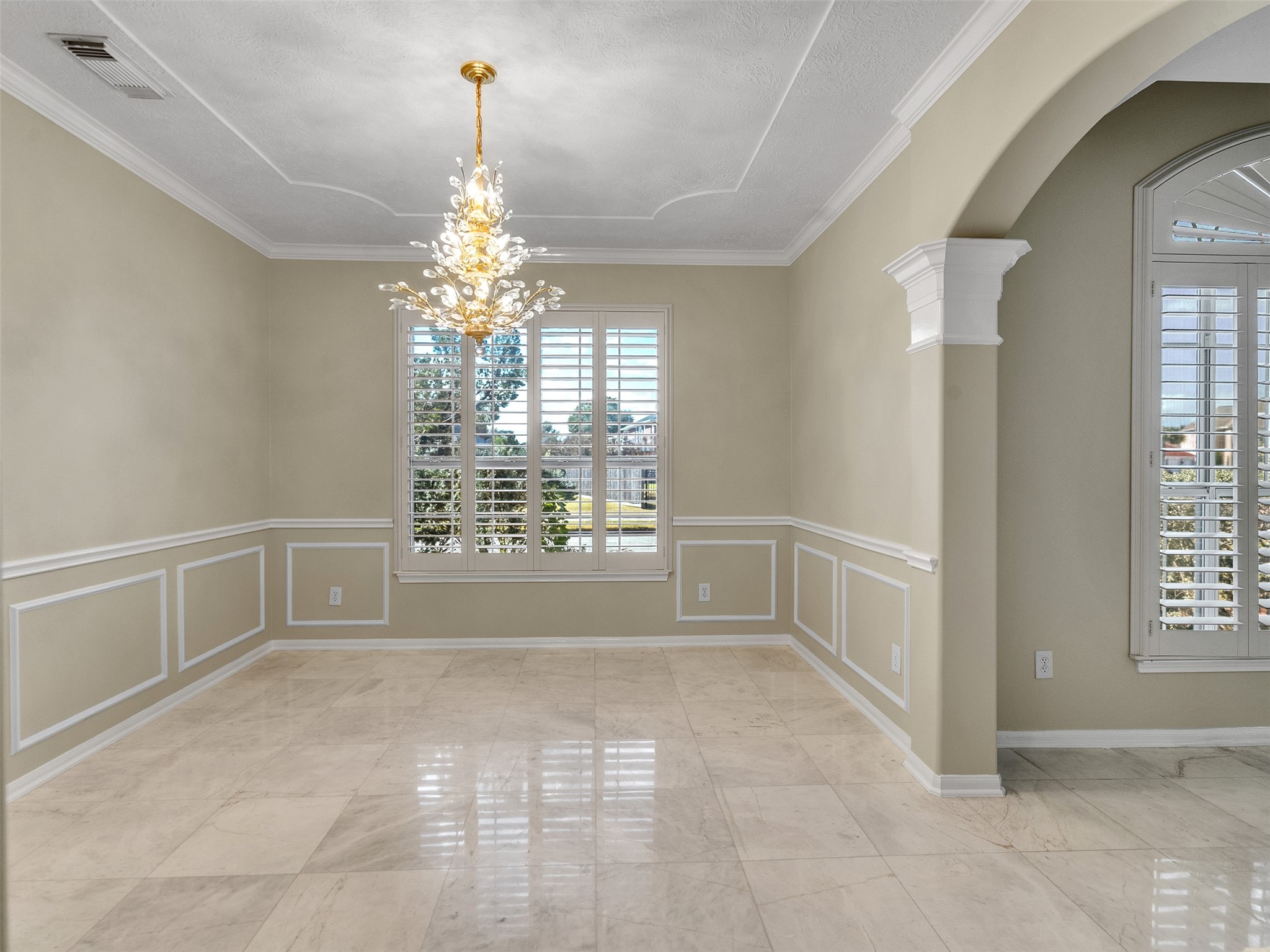 4414 Santee Drive Baytown, TX 77521 - Photo 8 of 50 a view of an empty room with a window