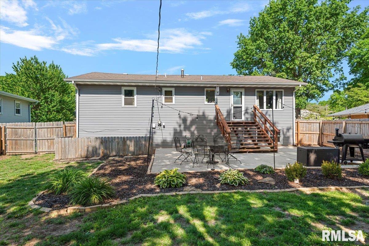 2308 Tamaroa Trail Springfield, IL 62702 - Photo 38 of 41