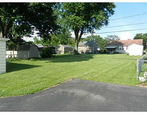 2211 Harshman Boulevard Springfield, OH 45504 - Photo 3 of 14