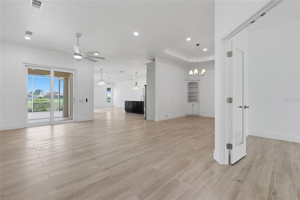 1021 Grouse Way Venice, FL 34285 - Photo 4 of 50