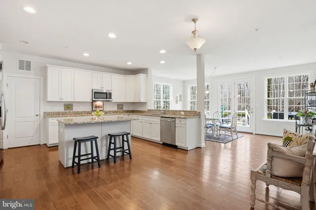 $1,150,000 | 3410 Pocahontas Drive, Edgewater, MD 21037