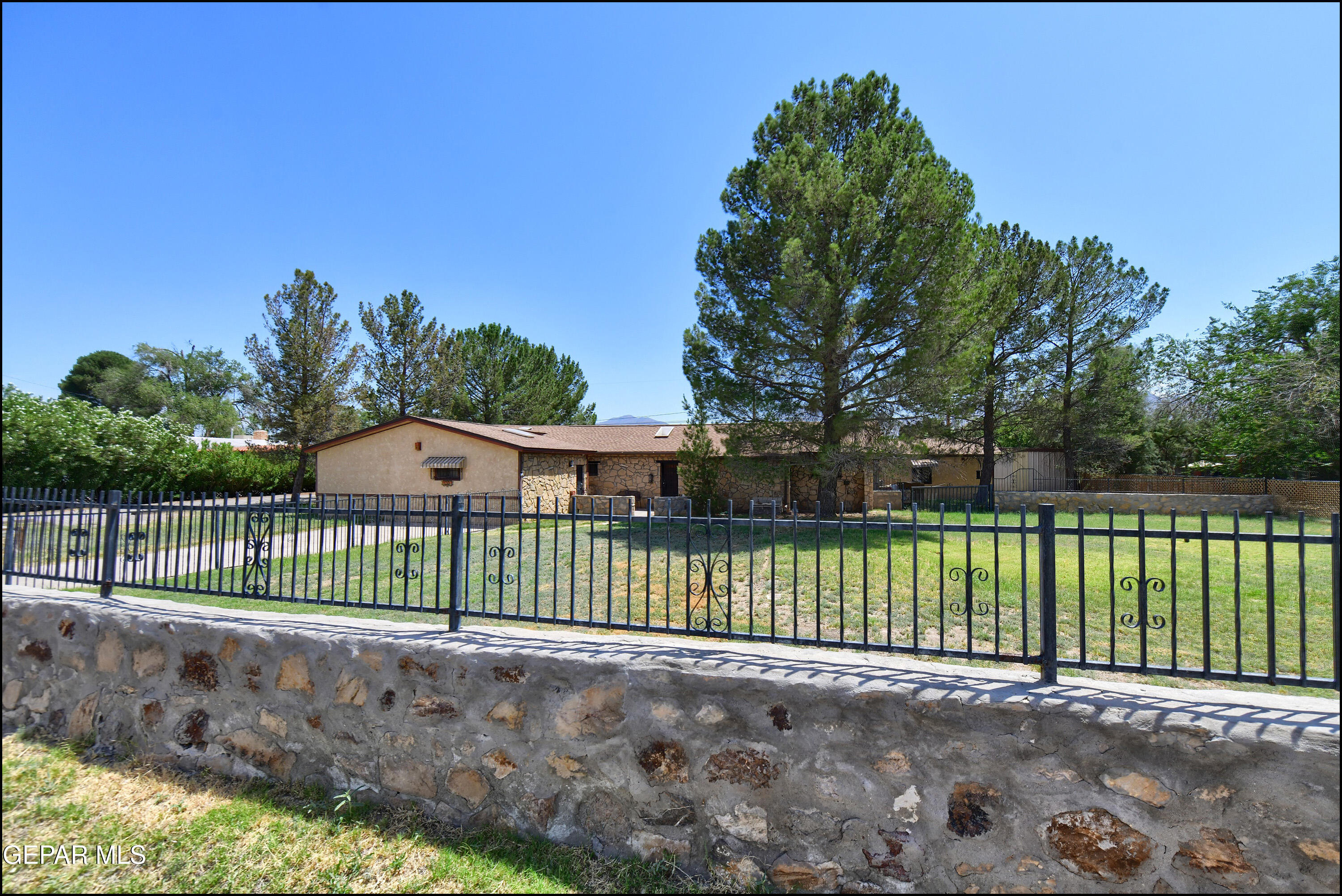 4204 Emory Road El Paso, TX 79922 - Photo 1 of 88 Emory 2404 (1)
