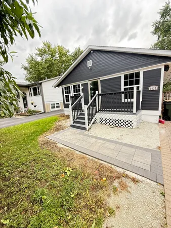 $3,000 | 1030 North Crescent Court, Round Lake Beach, IL 60073