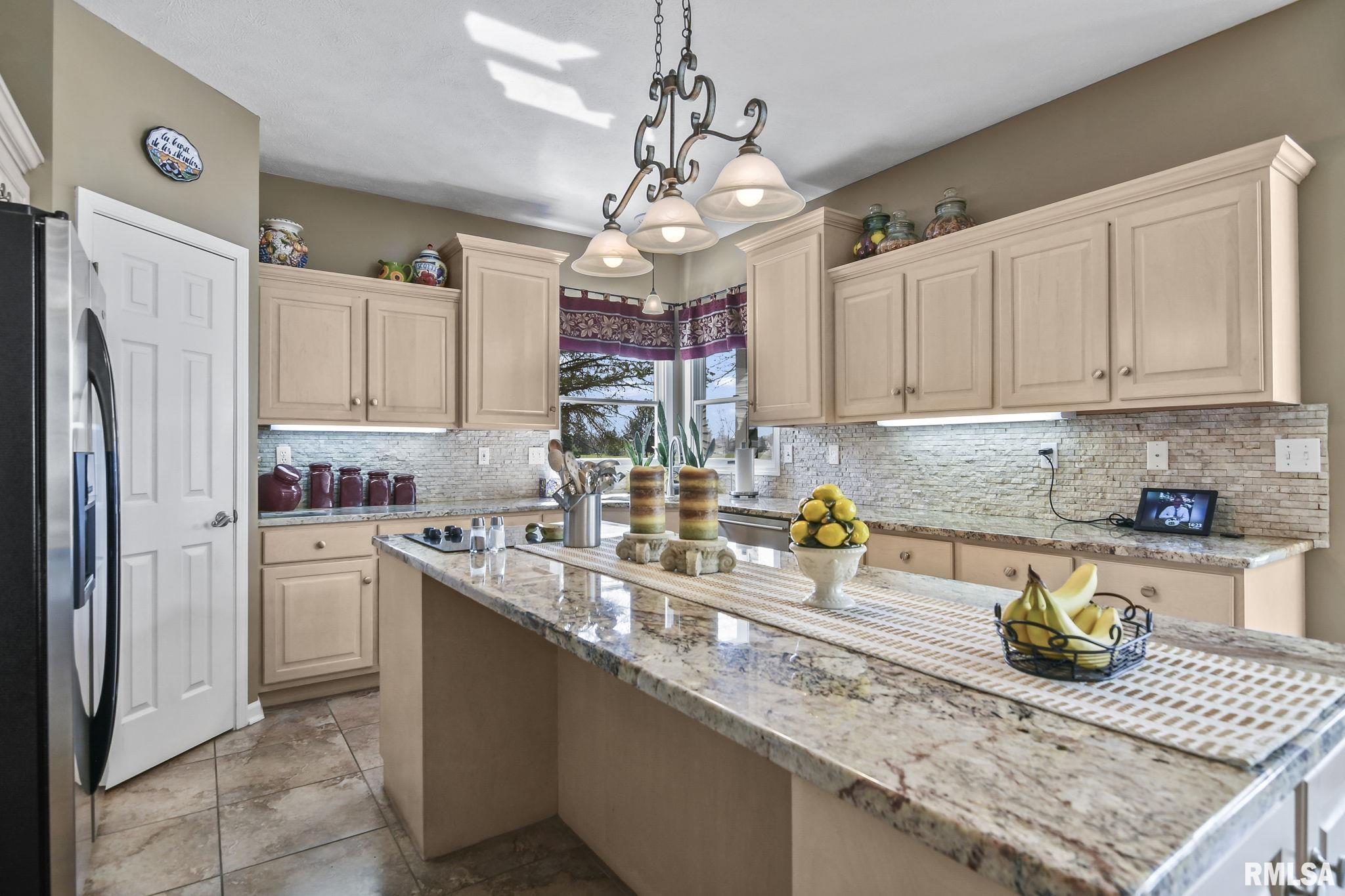 4517 Blackwolf Road Springfield, IL 62711 - Photo 15 of 67