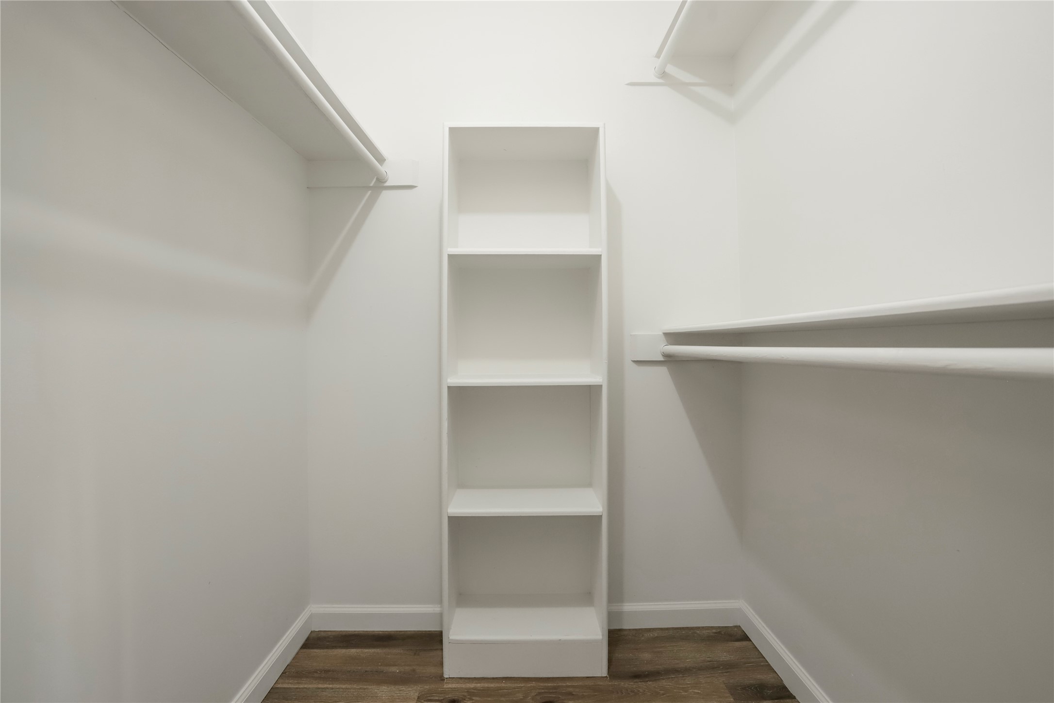 14035 Myrtlea Drive Houston, TX 77079 - Photo 23 of 38