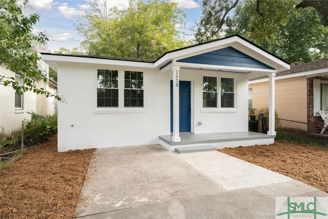 1528 Comer Street Savannah, GA 31415 - Photo 2 of 31