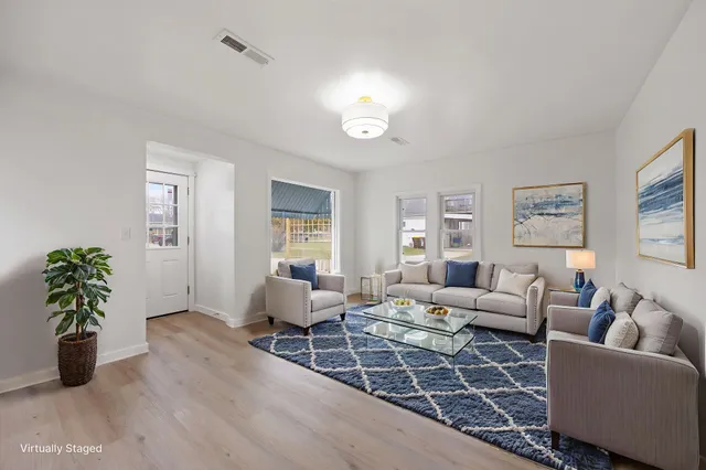 $244,900 | 1208 West Broadway Street, Mount Pleasant, MI 48858