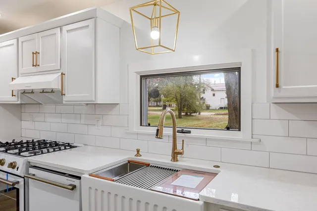 $244,900 | 1208 West Broadway Street, Mount Pleasant, MI 48858