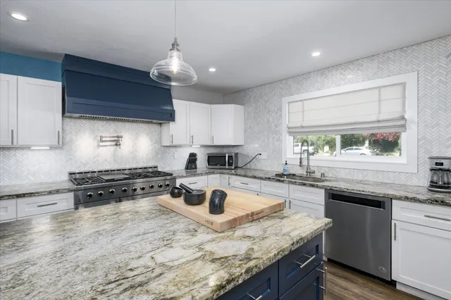 $829,000 | 502 West Keystone Avenue, Woodland, CA 95695