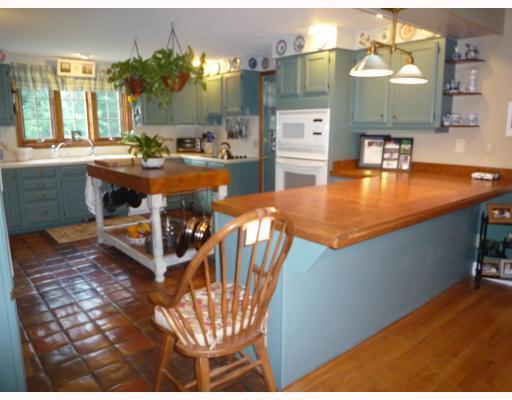 252 Simpson Road Buxton, ME 04093 - Photo 3 of 8 Kitchen.