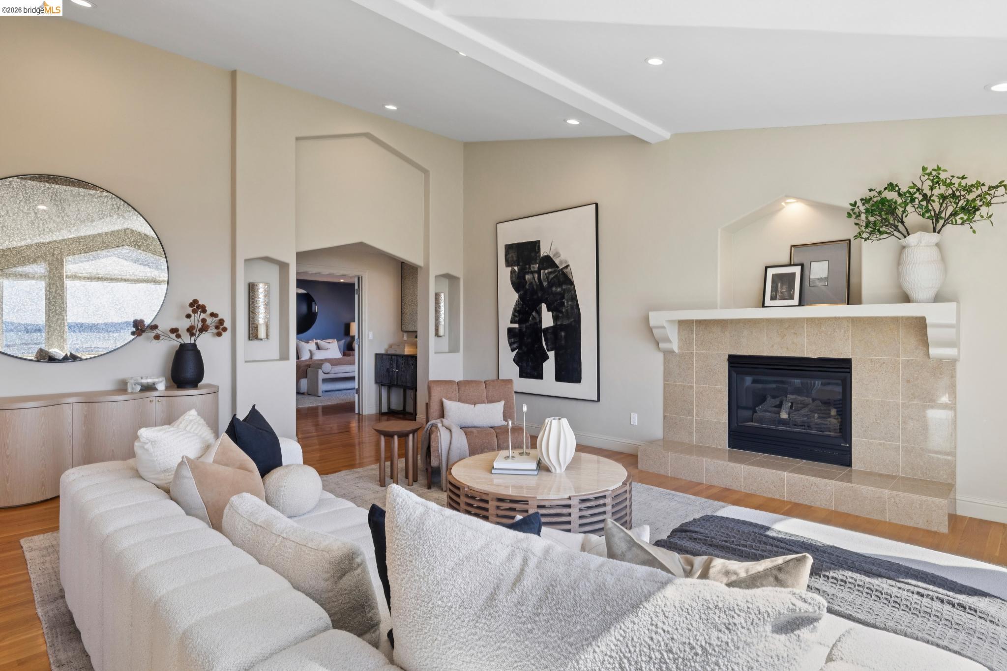 1426 Grand View Drive Berkeley, CA 94705 - Photo 15 of 55