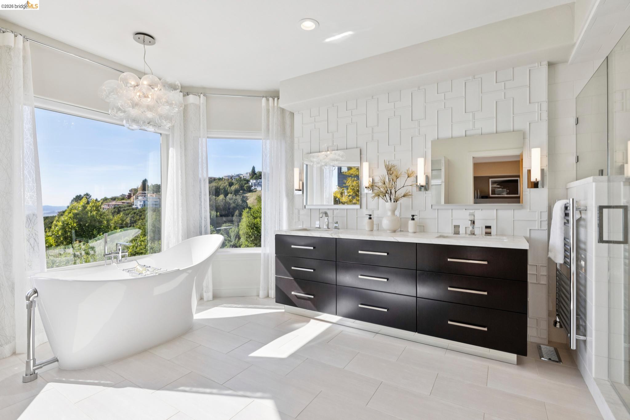 1426 Grand View Drive Berkeley, CA 94705 - Photo 39 of 55