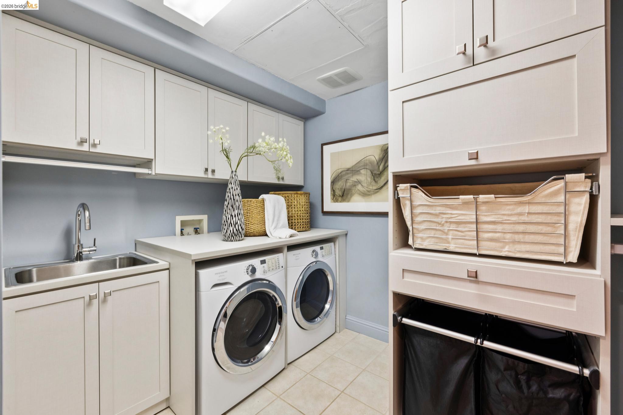 1426 Grand View Drive Berkeley, CA 94705 - Photo 49 of 55