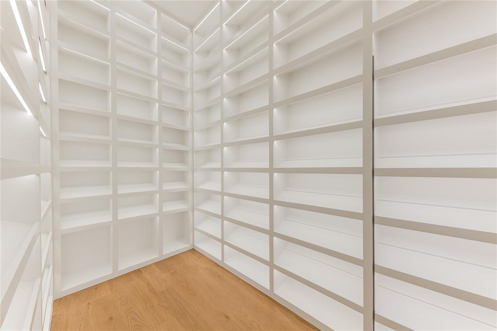 10010 Strait Lane Dallas, TX 75229 - Photo 29 of 40