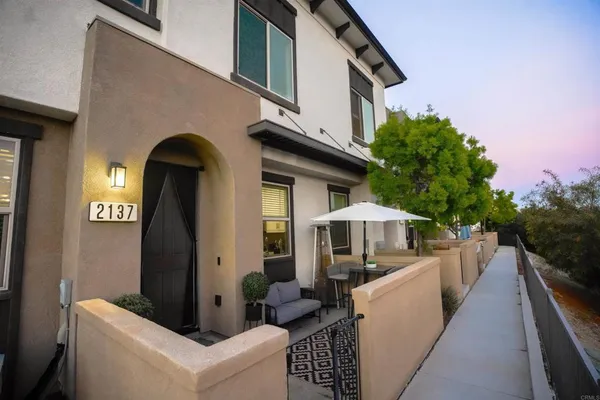 $799,999 | 2137 Solara Lane, Vista, CA 92081