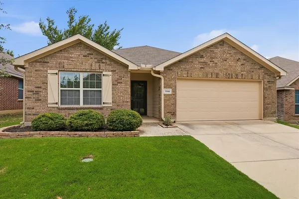 $375,000 | 3900 Oceanview Drive, Denton, TX 76208