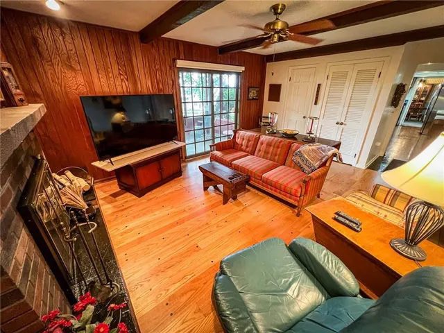 $320,000 | 123 West Muntz Avenue, Butler, PA 16001