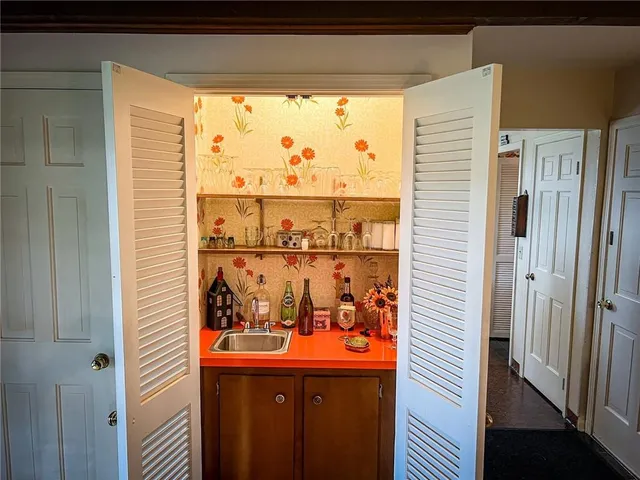 $320,000 | 123 West Muntz Avenue, Butler, PA 16001