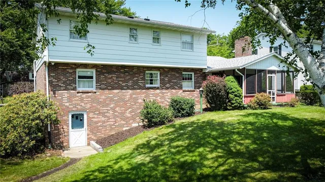 $320,000 | 123 West Muntz Avenue, Butler, PA 16001