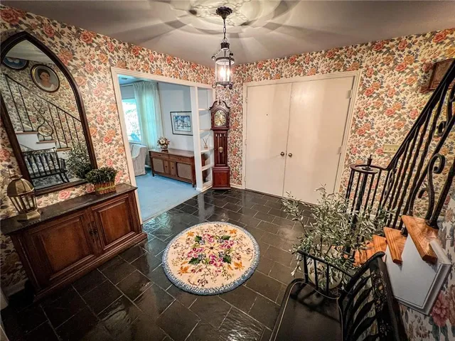 $320,000 | 123 West Muntz Avenue, Butler, PA 16001