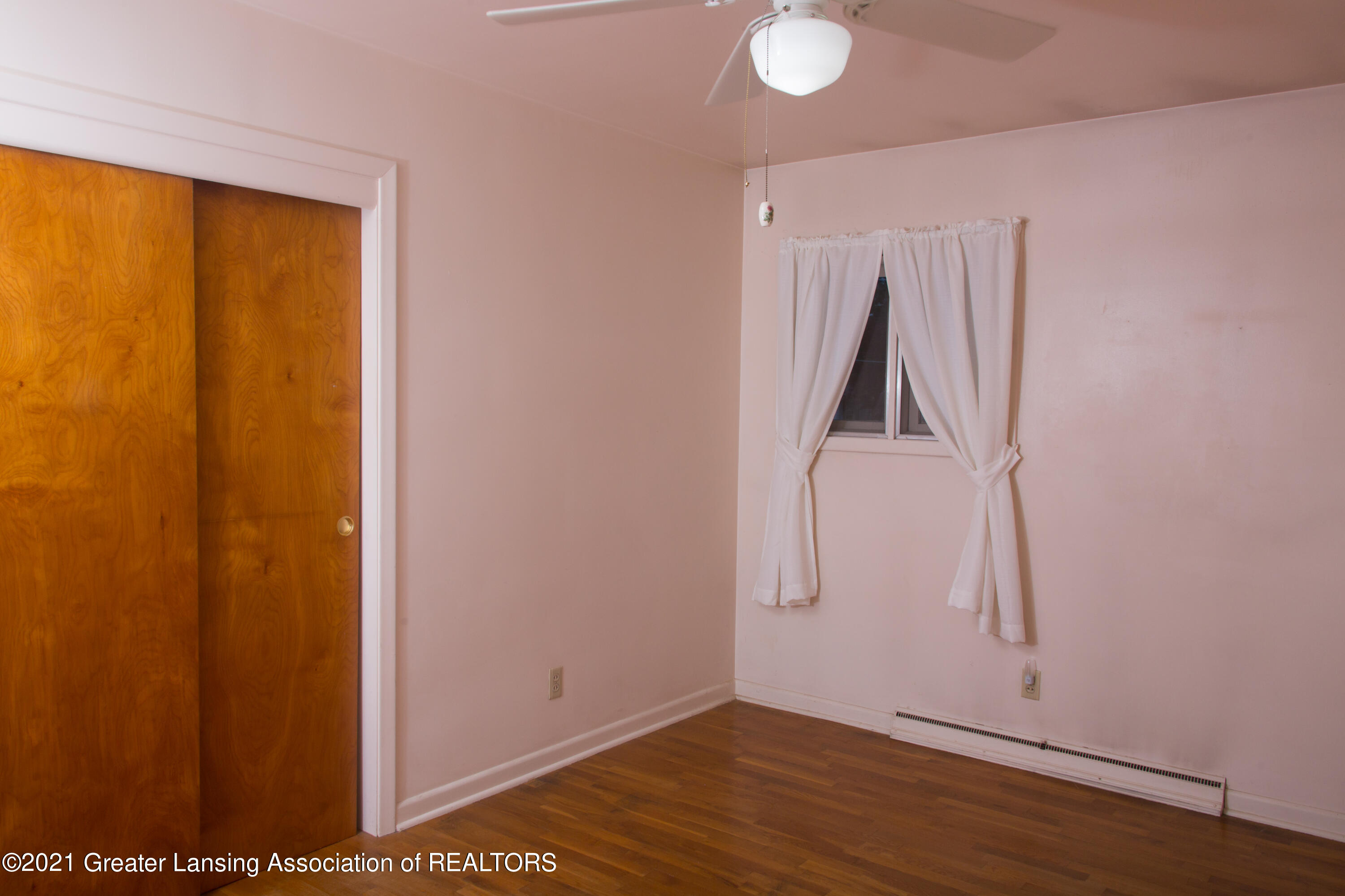 3723 Ridgefield Road Lansing, MI 48906 - Photo 31 of 68 IMG_3657