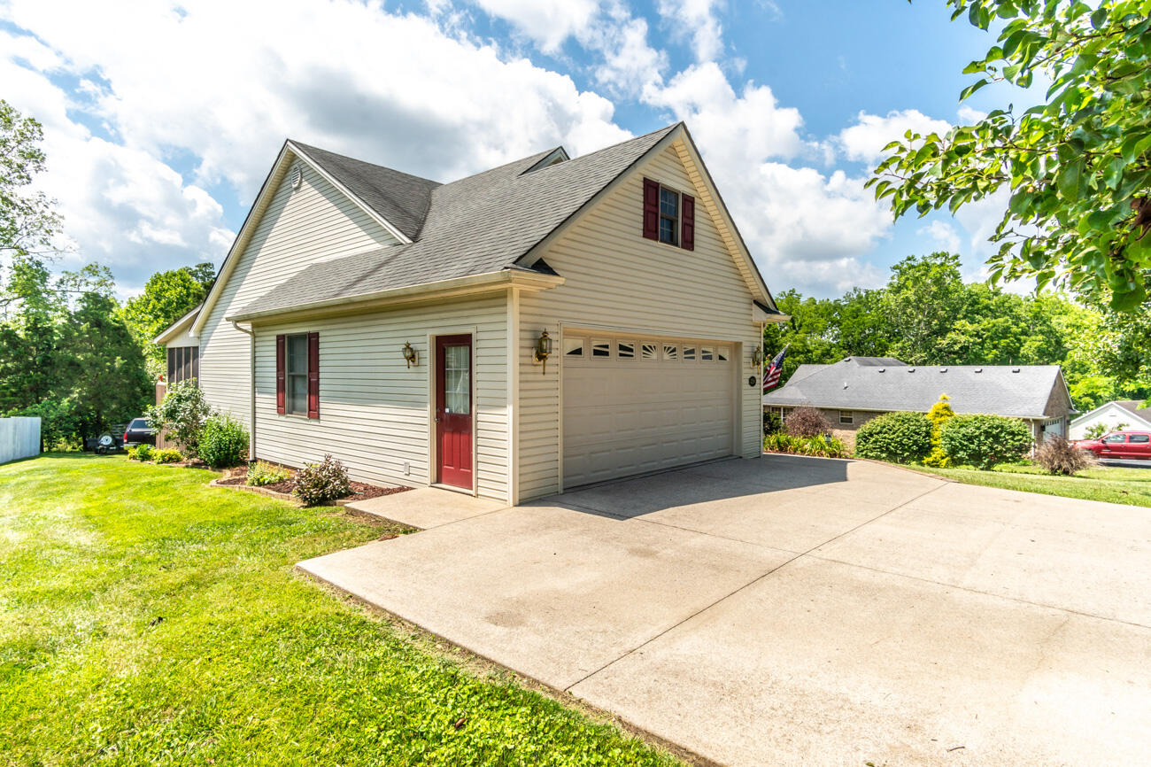 328 Ridgeview Drive Berea, KY 40403 - Photo 2 of 55 102