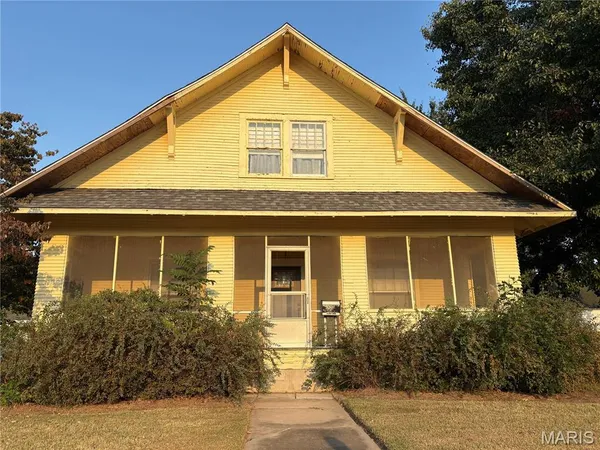 $34,500 | 514 South Main Street, Charleston, MO 63834