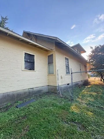 $39,500 | 514 South Main Street, Charleston, MO 63834