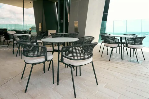 $6,330,000 | 300 Biscayne Blvd Way, Unit 3104, Miami, FL 33131