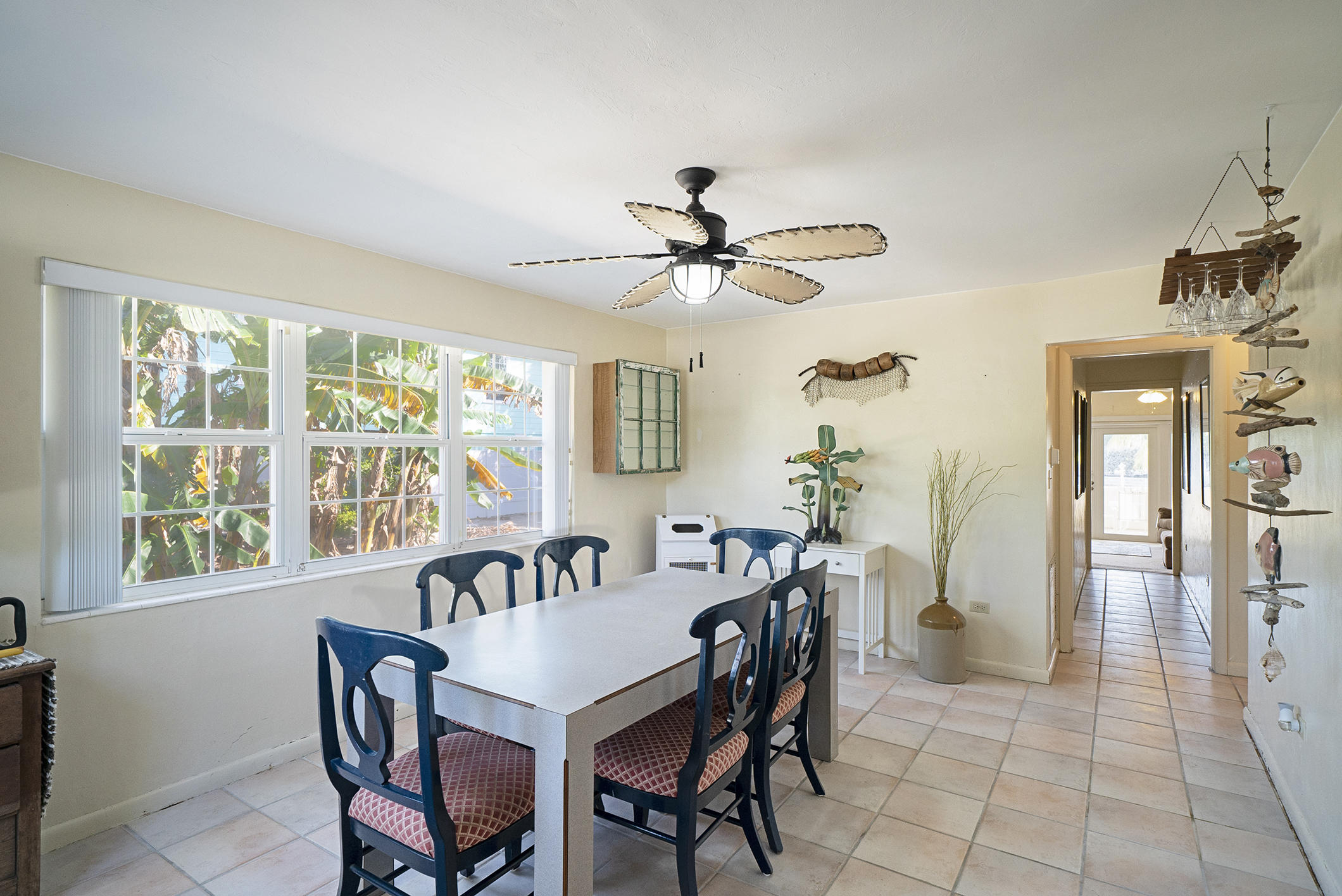 28300 County Road Summerland Key, FL 33042 - Photo 16 of 34 Dining area