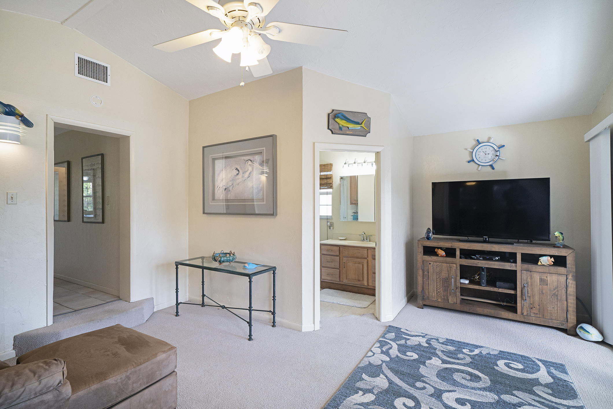 28300 County Road Summerland Key, FL 33042 - Photo 19 of 34 Living room 3