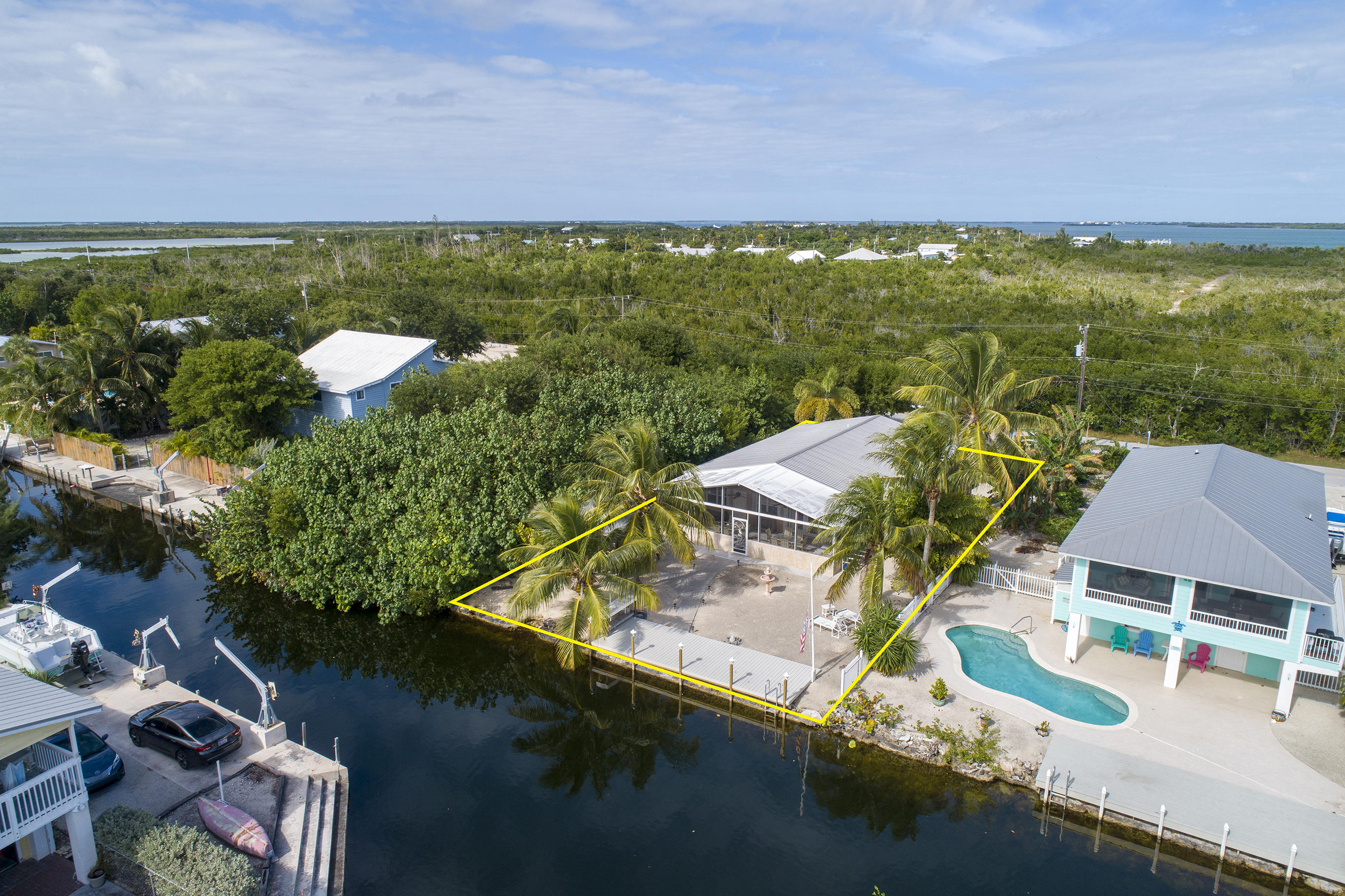 28300 County Road Summerland Key, FL 33042 - Photo 33 of 34 Aerial back, neighborhood