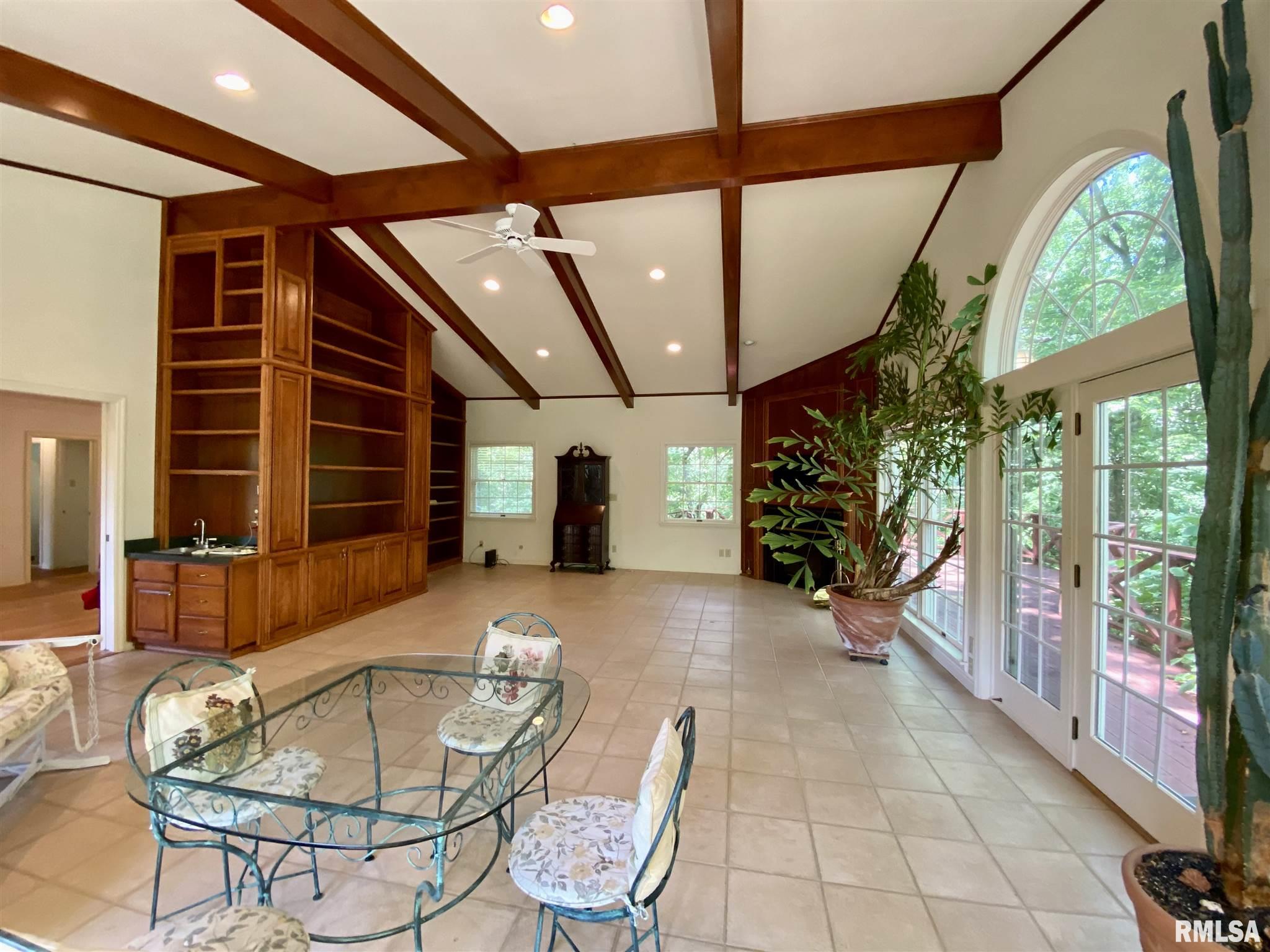 1236 West Adams Road Macomb, IL 61455 - Photo 12 of 30 Gallery Image 12