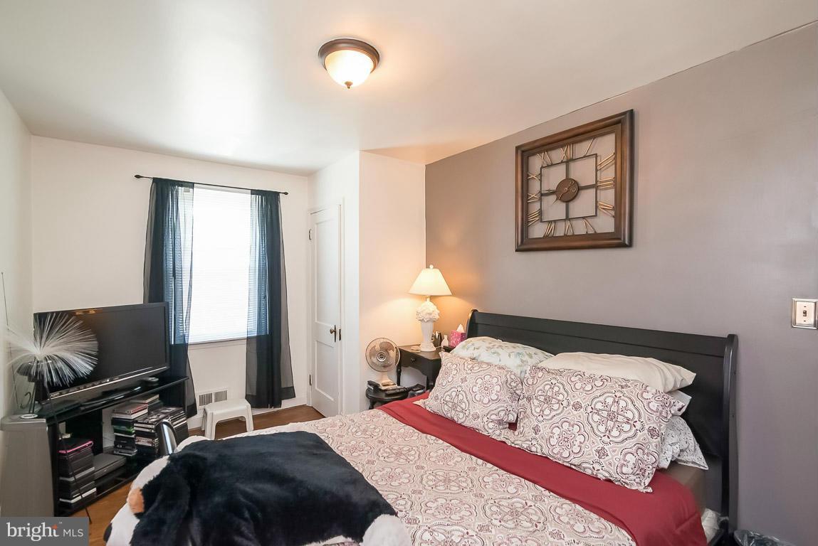 3932 Bareva Road Baltimore, MD 21215 - Photo 19 of 26 Bedroom