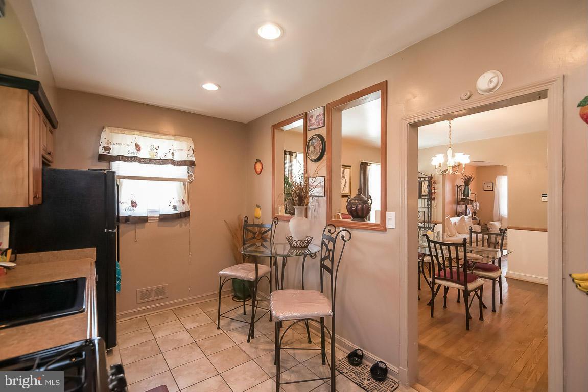 3932 Bareva Road Baltimore, MD 21215 - Photo 9 of 26 Kitchen