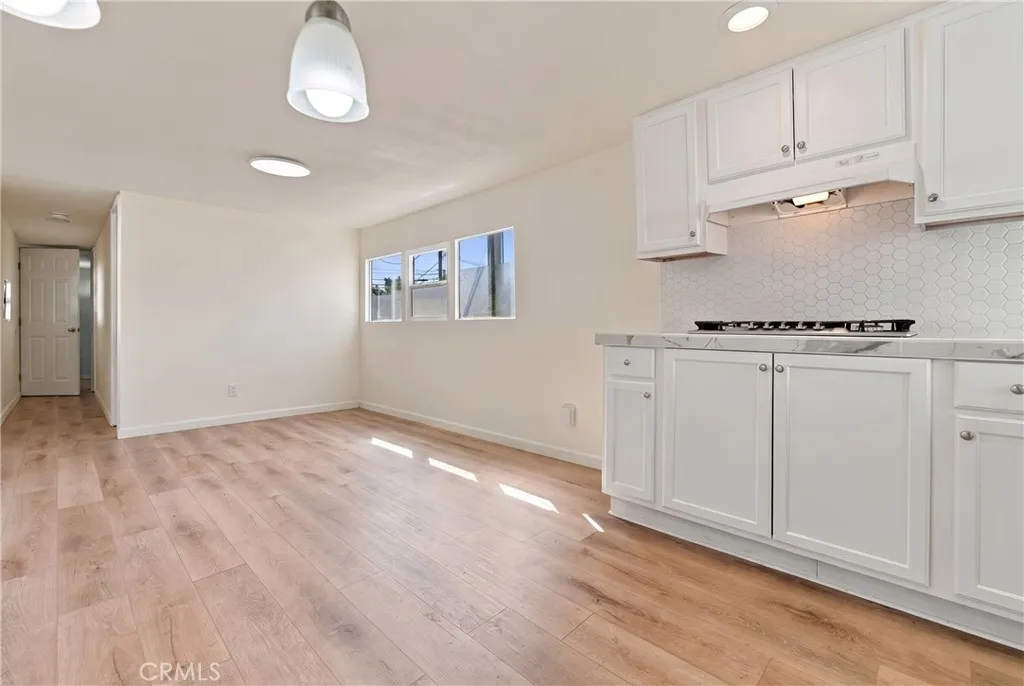 5925 Mission Riverside Ca, Unit 15 Riverside, CA 92509 - Photo 6 of 22 Gallery Image 6