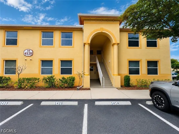 $1,450 | 4128 Bellasol Circle, Unit 1424, Fort Myers, FL 33916