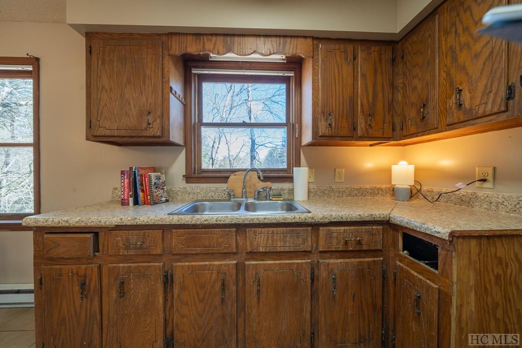 84 Raoul Road Highlands, NC 28741 - Photo 10 of 30 Gallery Image 10
