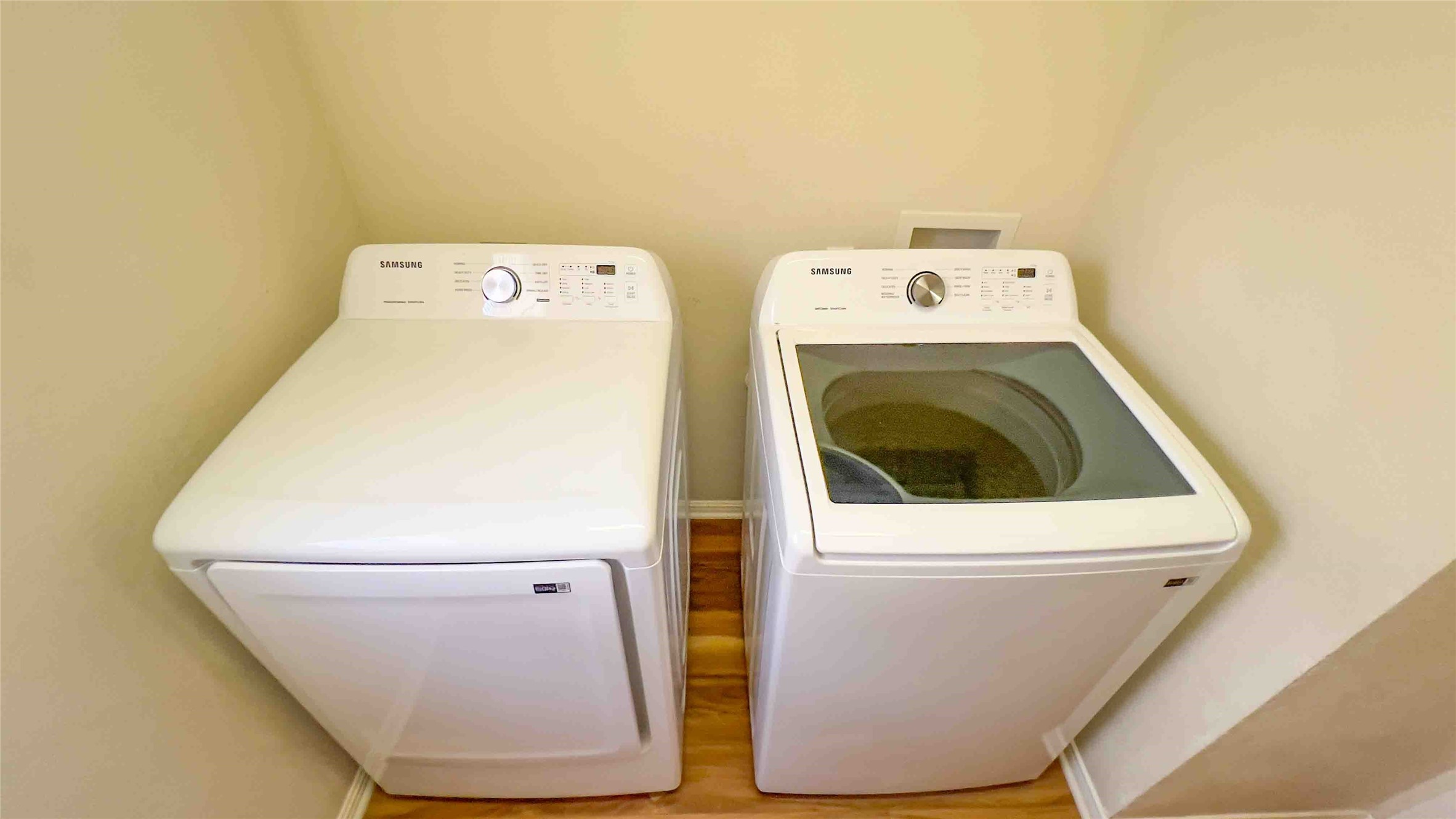 709 Rusk Road Round Rock, TX 78665 - Photo 8 of 29 Washer Dyrer Included