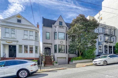 a car parked in front of a building