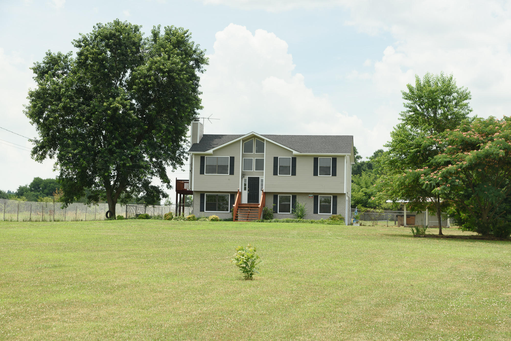 281 Waddell Road Cleveland, TN 37311 - Photo 2 of 37 xfront_1