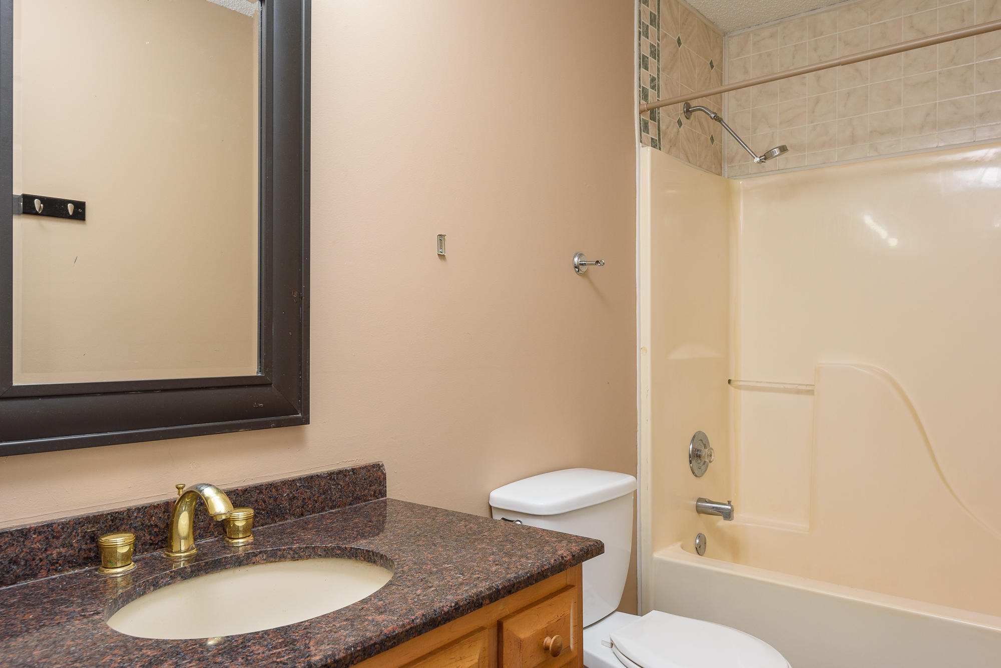 281 Waddell Road Cleveland, TN 37311 - Photo 16 of 37 hallbath_1