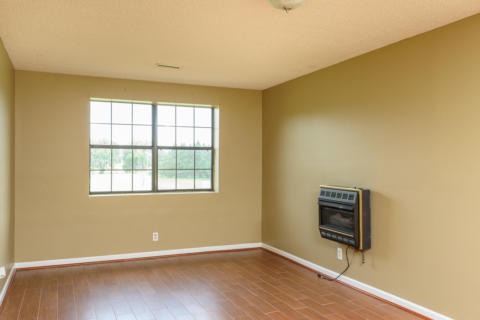 281 Waddell Road Cleveland, TN 37311 - Photo 26 of 37 bsmntroom_1