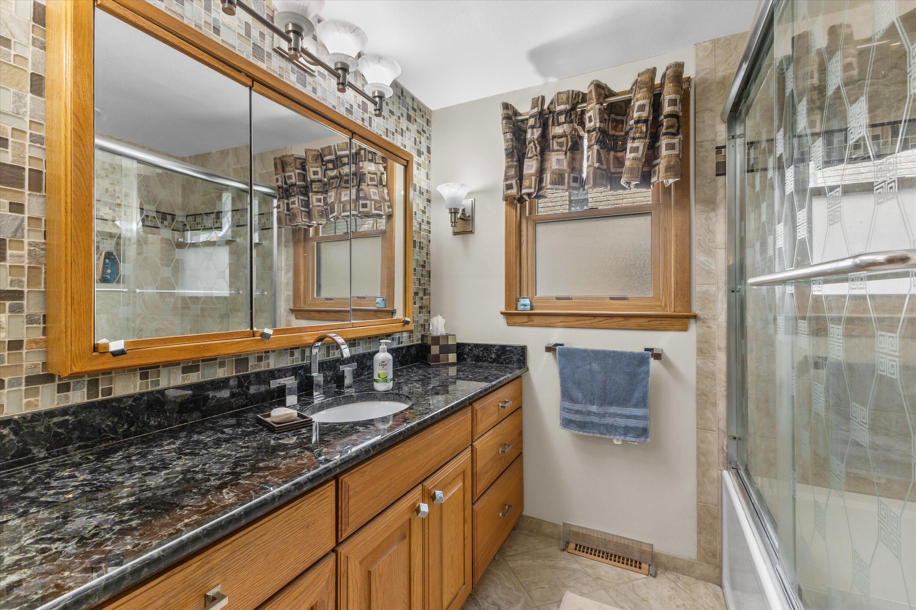 3732 South 75th Street Milwaukee, WI 53220 - Photo 23 of 43 Full Bath Lower